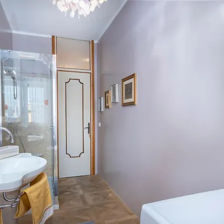 Lucilla - Con Wifi Nel Cuore Di Apartament *