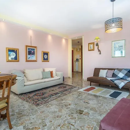 Lucilla - Con Wifi Nel Cuore Di