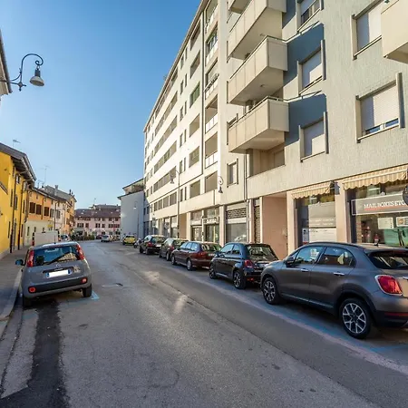 Апартаменты Lucilla - Con Wifi Nel Cuore Di *