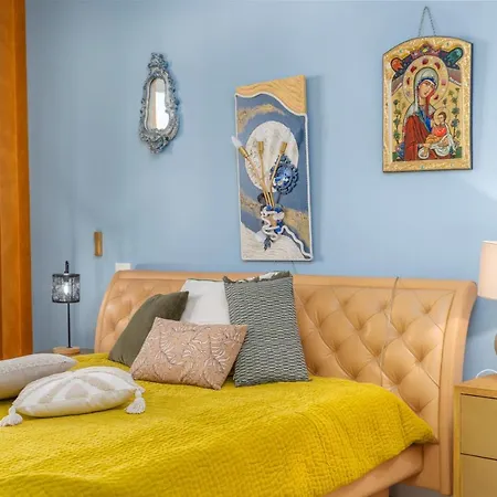 Lucilla - Con Wifi Nel Cuore Di