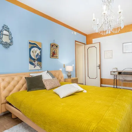 Lucilla - Con Wifi Nel Cuore Di Apartament Udine